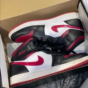 Jordan 1’s noble red